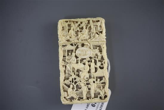A Chinese export ivory card case, 19th century, 9.5cm